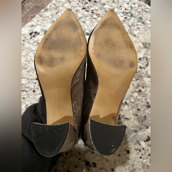 Marc Fisher Grey Caitlin Velvet Pointed Toe Pump Size 8.5 - Picture 3 of 8